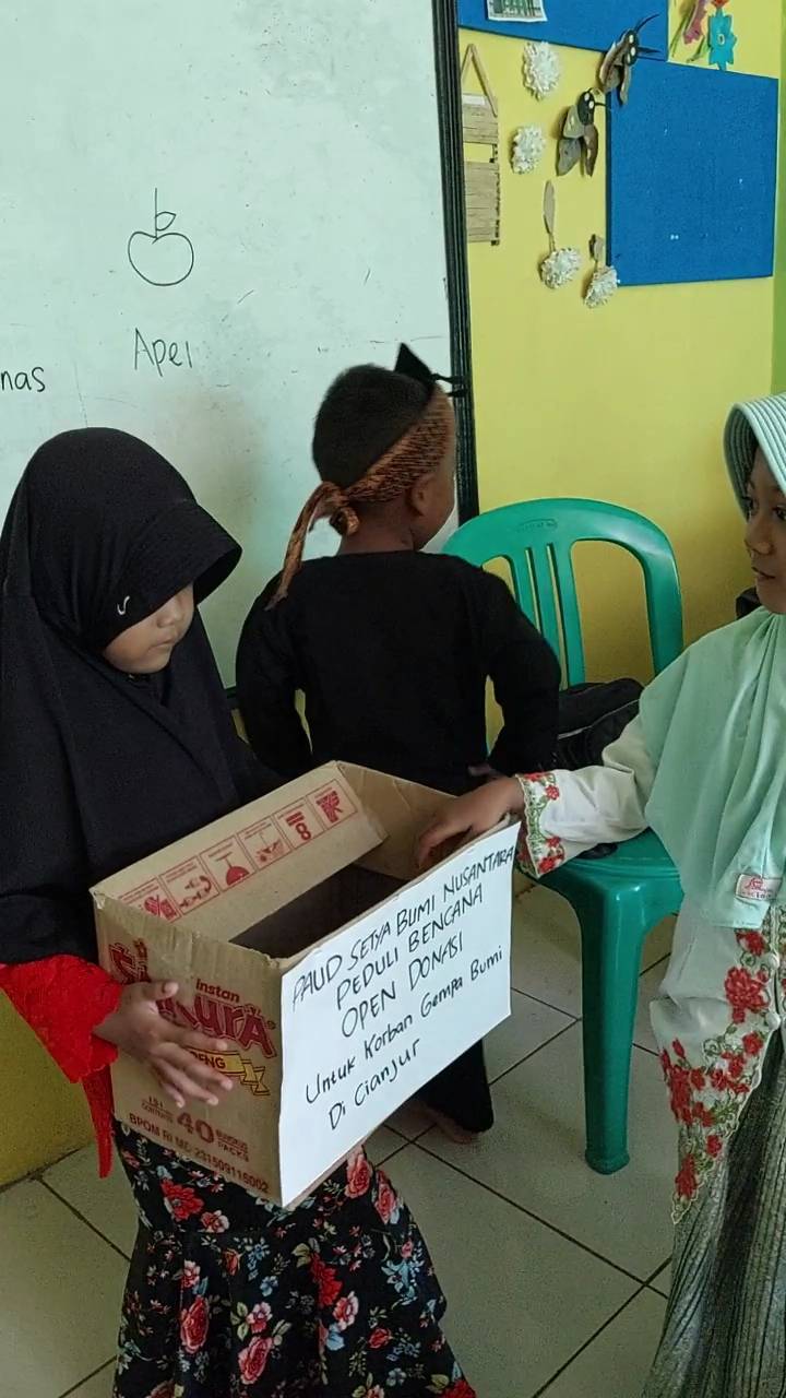 Peduli Bencana Siswa/i Paud YSBN