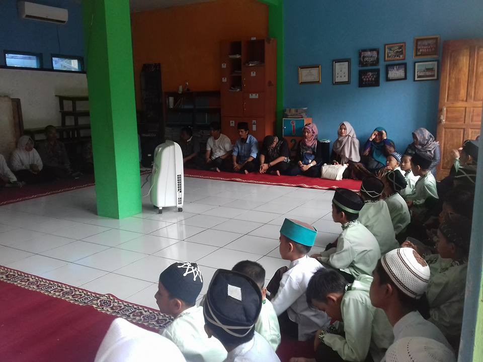 Santunan dan Aqiqah Keluarga Bapak Gardjita