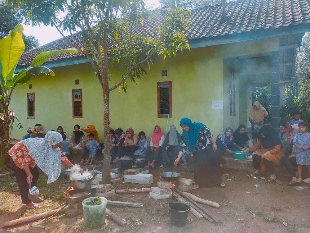Alhamdulillah Cucurak Bersama Keluarga Besar PAUD Setya Bumi Nusantara